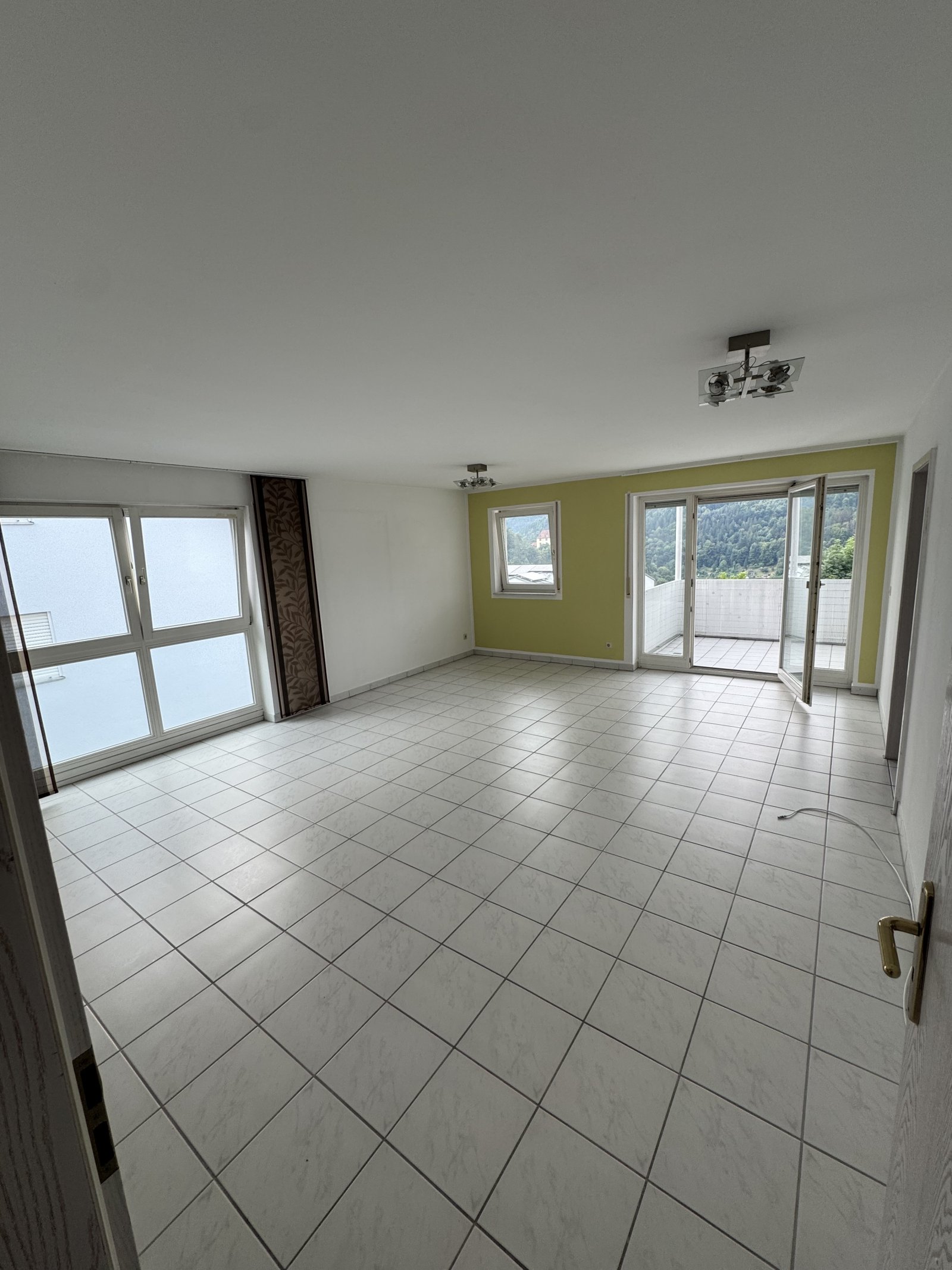 *reduzierte 3 Zimmer in exklusiver Qualität* *reduzierte 3 Zimmer in exklusiver Qualität*